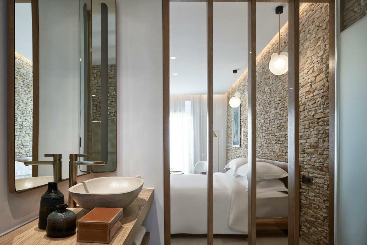 มิโคเนียน นายา - พรีเฟอร์ โฮเต็ล แอนด์ รีสอร์ต Hotel Mykonos Town ภายนอก รูปภาพ
